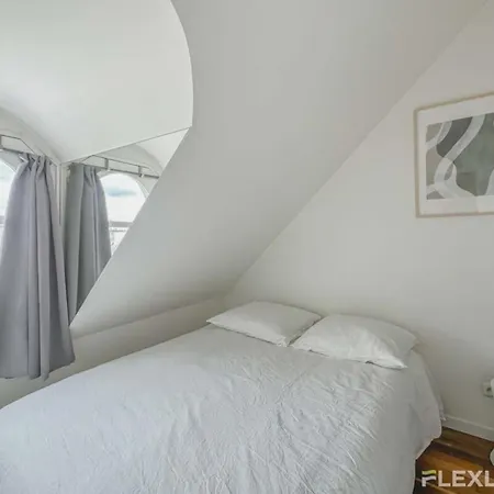 Apartment Flexliving - Onebedroom - Malesherbes - Eiffel Tower View
